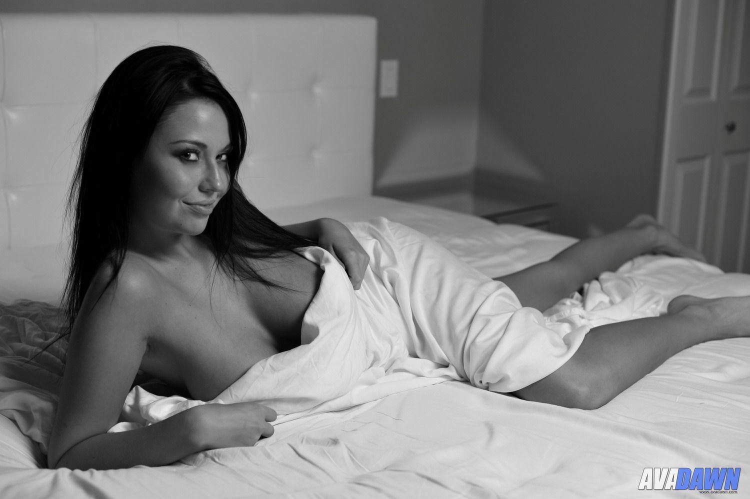 Pictures of teen nympho Ava Dawn in bed in black and white #53378783