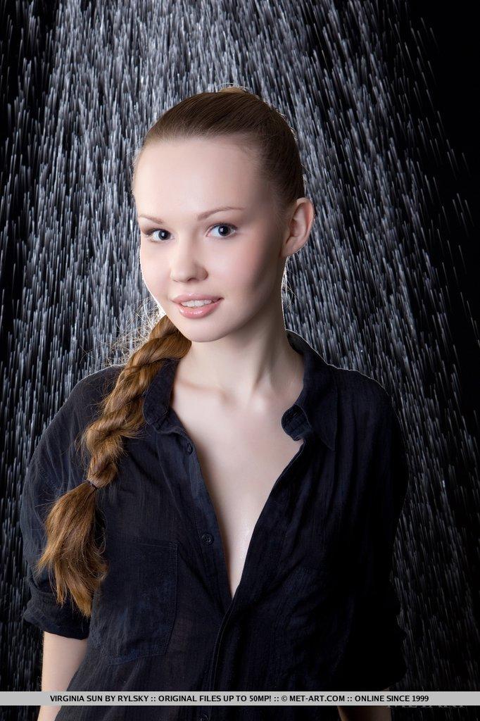 Pictures of teen beauty Virginia Sun getting all wet just for you #60157110
