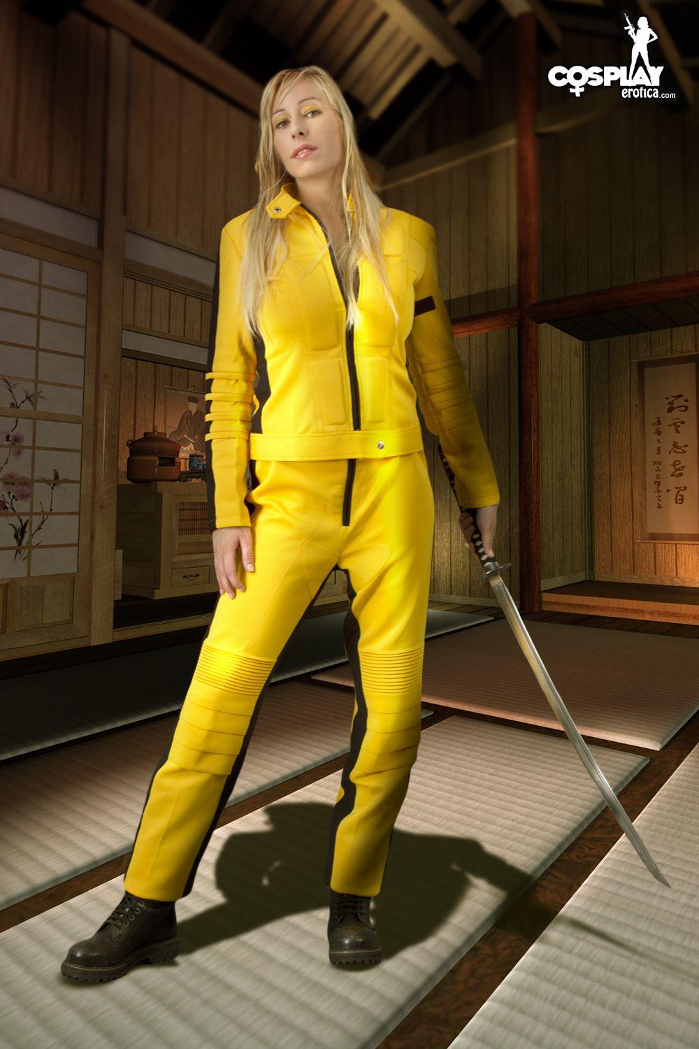 Pictures of cosplayer Sandy Bell doing some Kill Bill cosplay #59902360