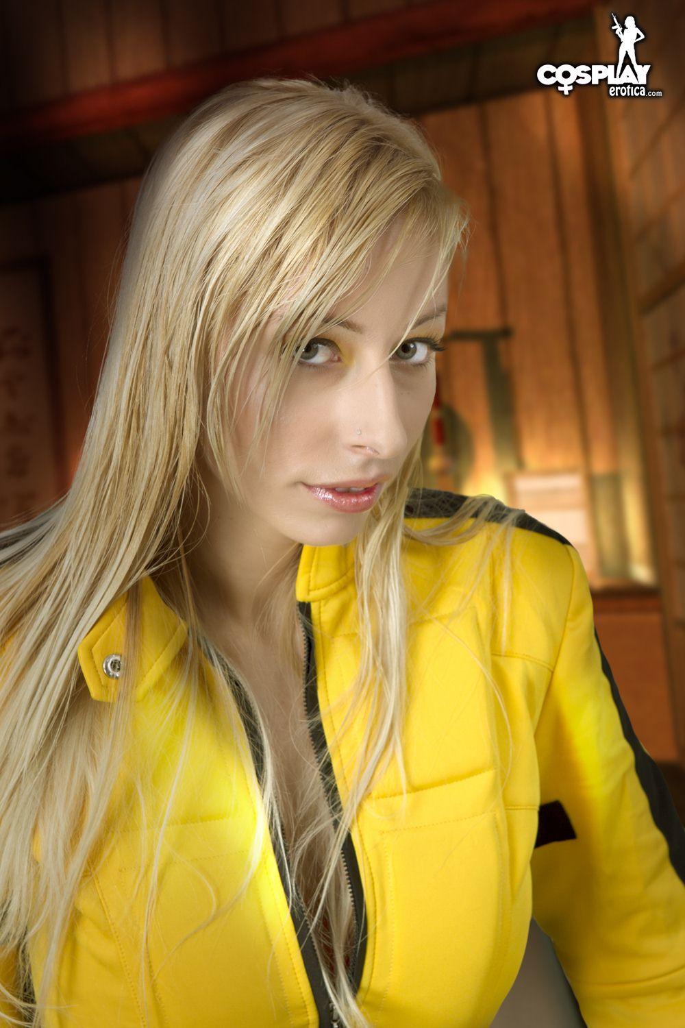 Pictures of cosplayer Sandy Bell doing some Kill Bill cosplay #59902380