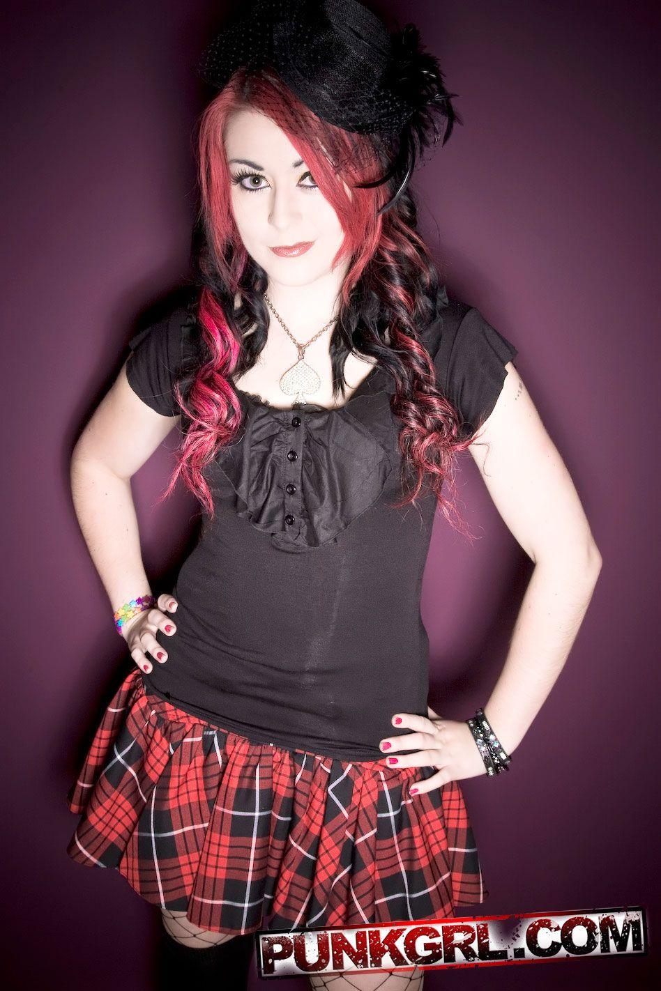 Immagini di punk ragazza miss kitty vestito come una vedova sexy
 #59582407