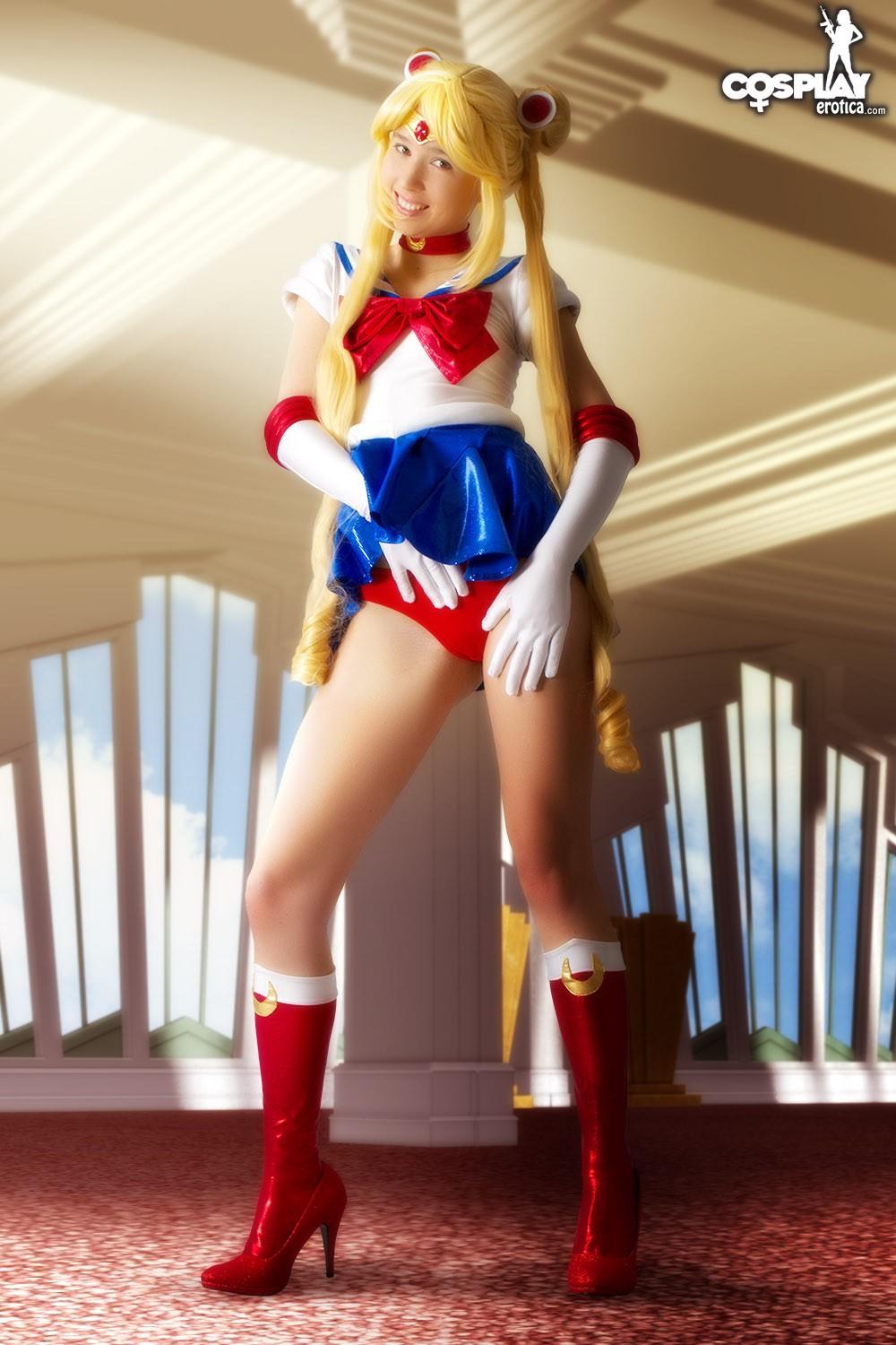 Cosplay girl Stacy is fighting evil by moonlight #60007711