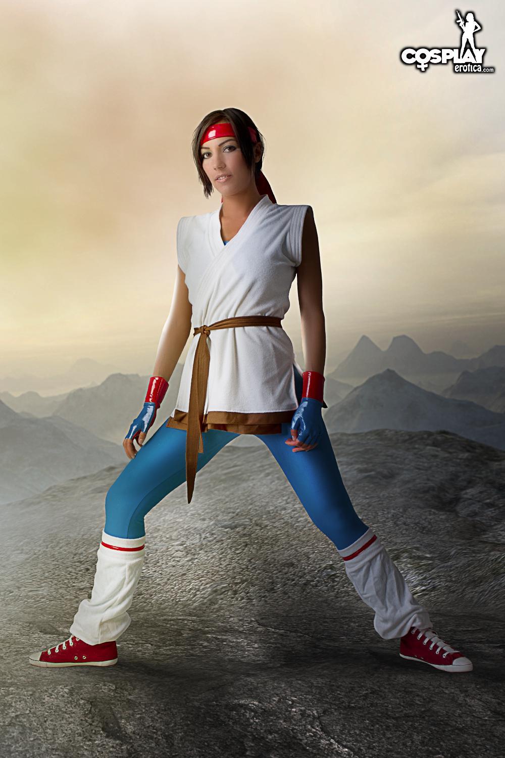 Cosplay hottie devorah ist bereit, einige Arsch zu treten
 #54049551
