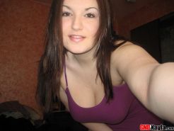 Pictures Of Teen GND Kayla Showing Off Her Titties On Cam