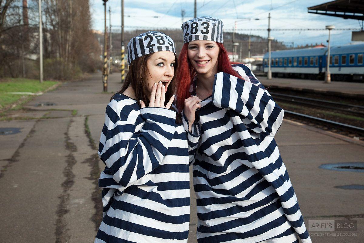 Bilder von Ariel bei der Flucht aus dem Gefängnis mit ihrer Freundin
 #53286151