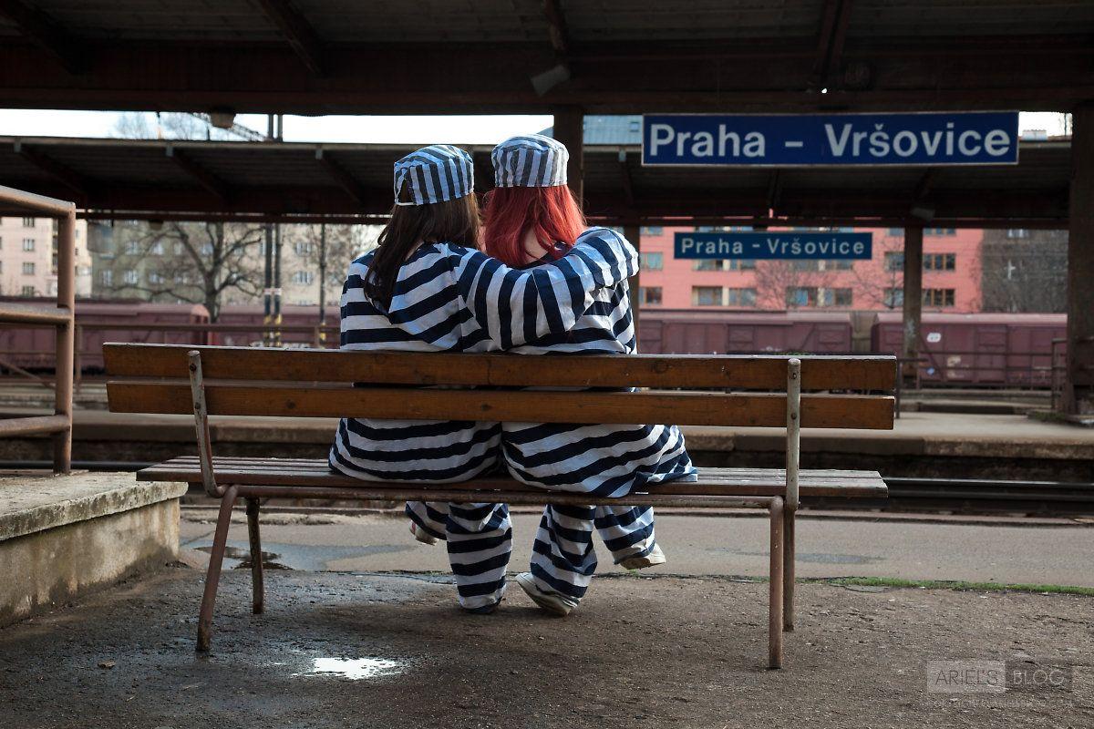 Pictures of Ariel escaping from prison with her friend #53286425