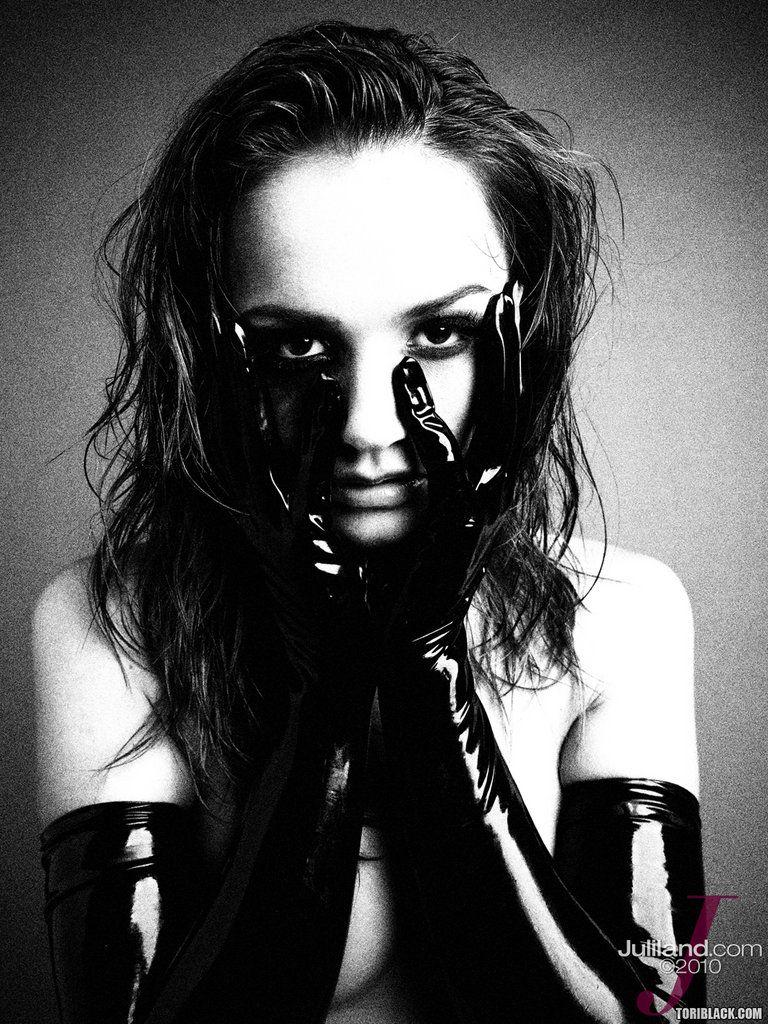 Pictures of Tori Black all scary for a belated Halloween #60107851