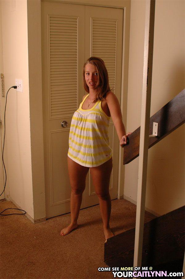 Pictures of teen amateur Your Caitlynn teasing with her cuteness #60185992