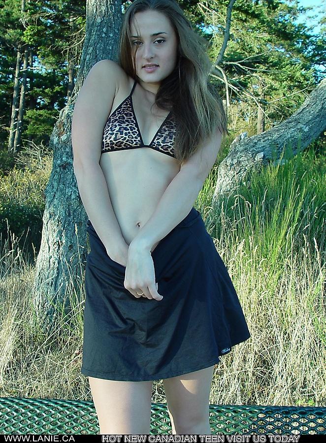 Bilder von Teenager-Model lanie.ca, die etwas Spaß in der Sonne haben
 #58831076