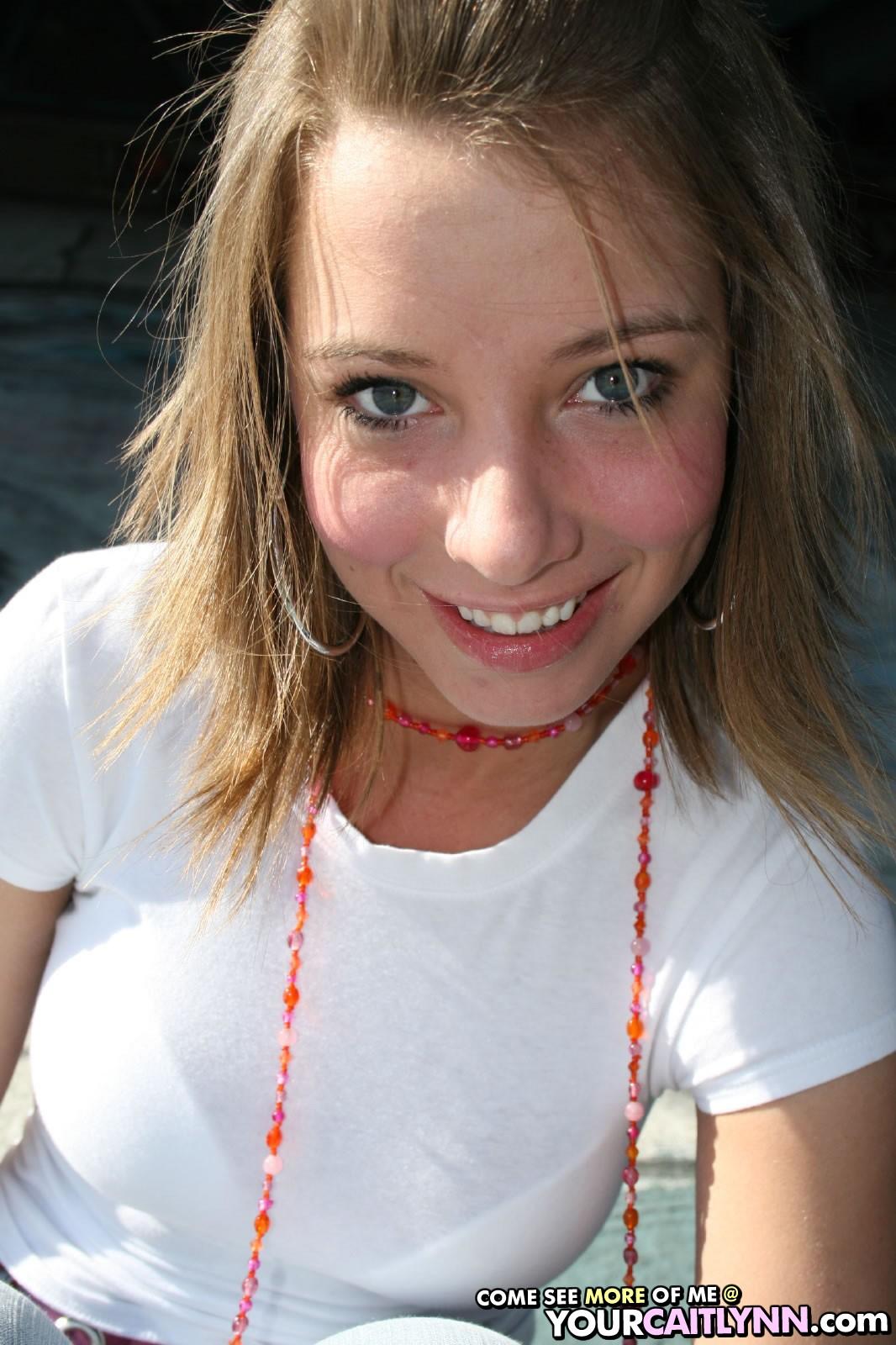 Bilder von jugendlich Stern Ihre caitlynn geben Sie eine necken außerhalb
 #60187591