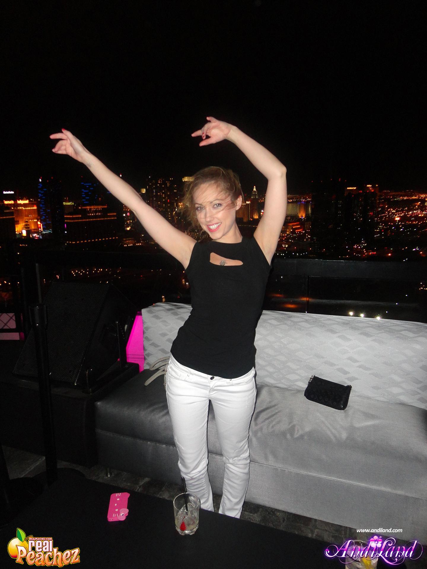 Andi Land shares some photos of her trip to Vegas with Sarah Peachez #53139292