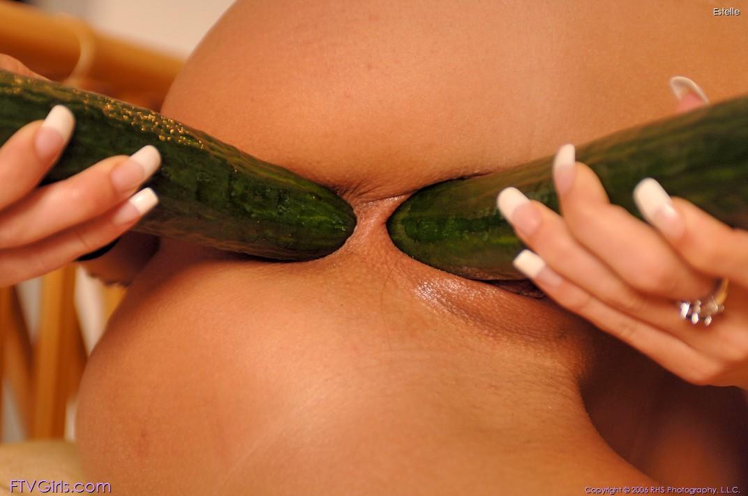 Pictures of a teen girl stuffing cucumbers up her holes #60464129