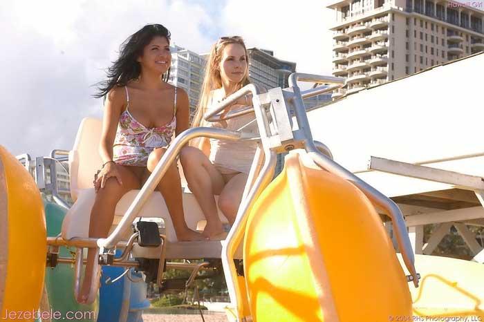 Jezebele poses with Fiona #54384989