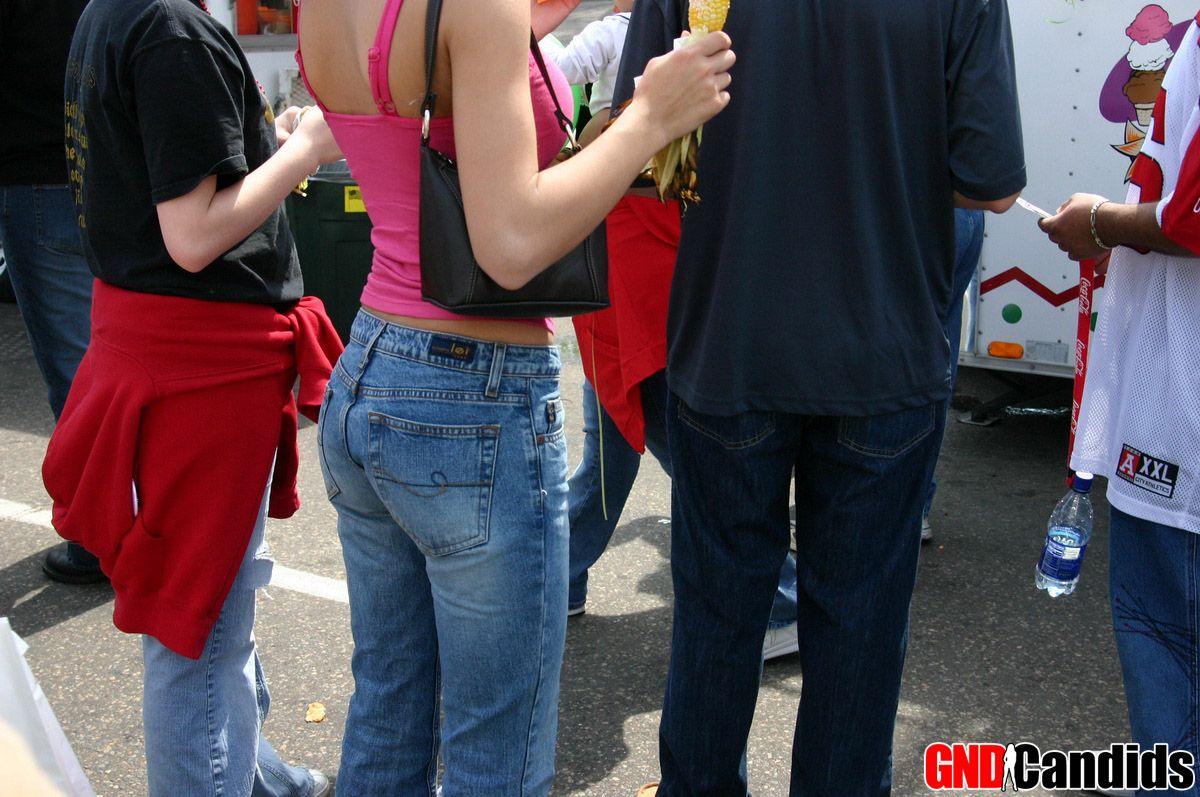 Pictures of hot teen candids in public #60499404