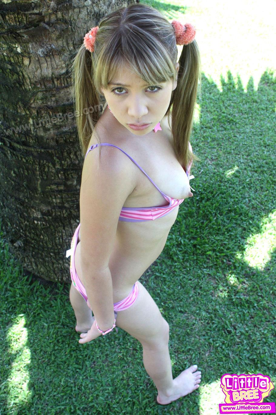 Pictures of Little Bree flashing you outside #58995022