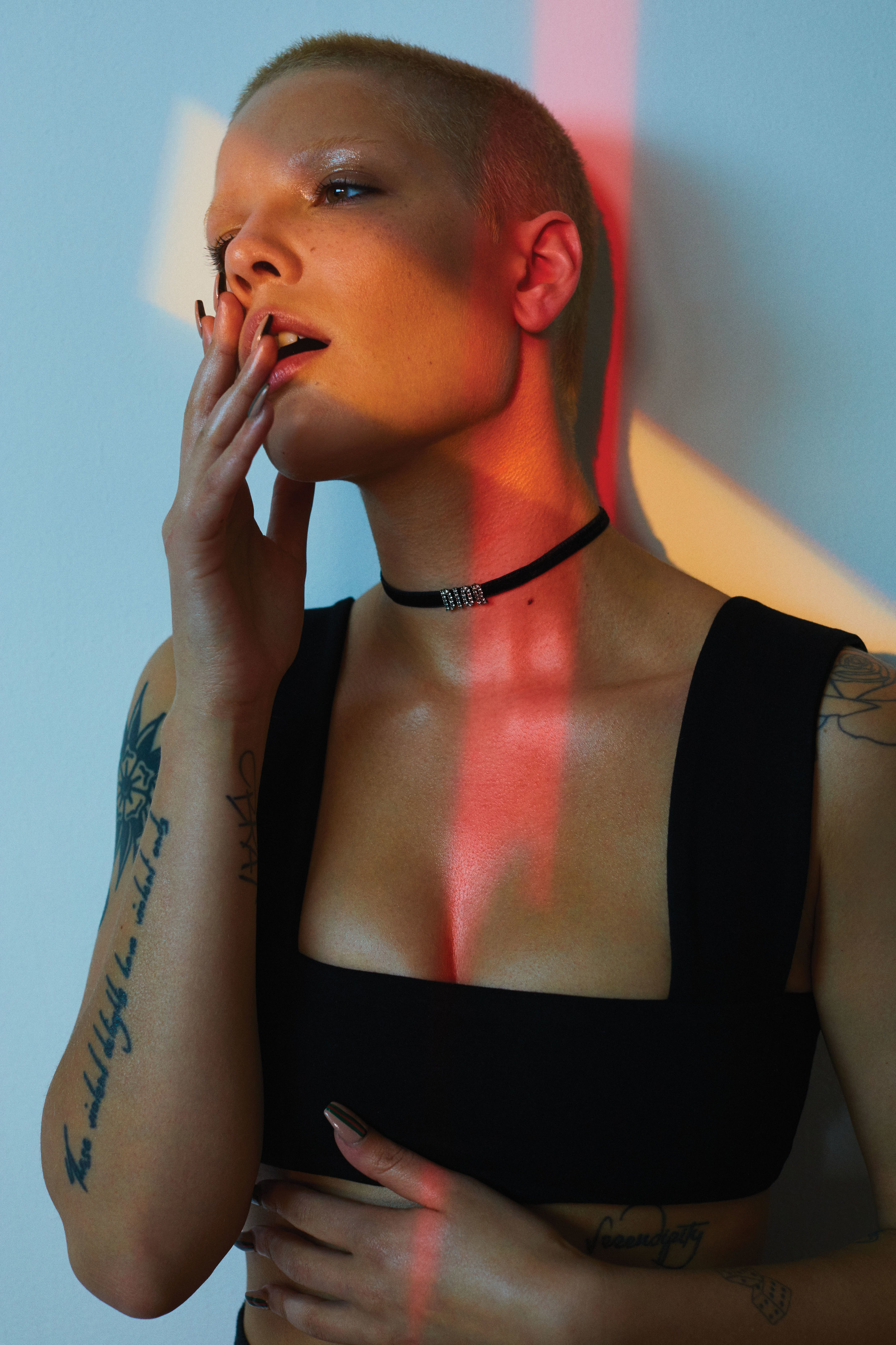 Halsey seins nus
 #79622961