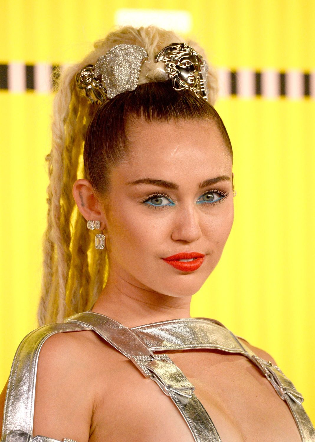 Miley cyrusの新しいセクシー写真 08/30/2015
 #79643954