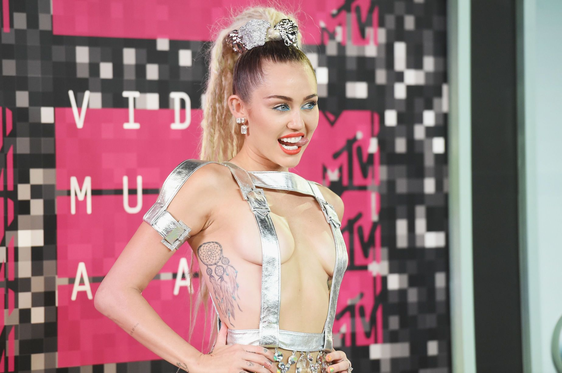Miley cyrus neue sexy Fotos 30.08.2015
 #79643960