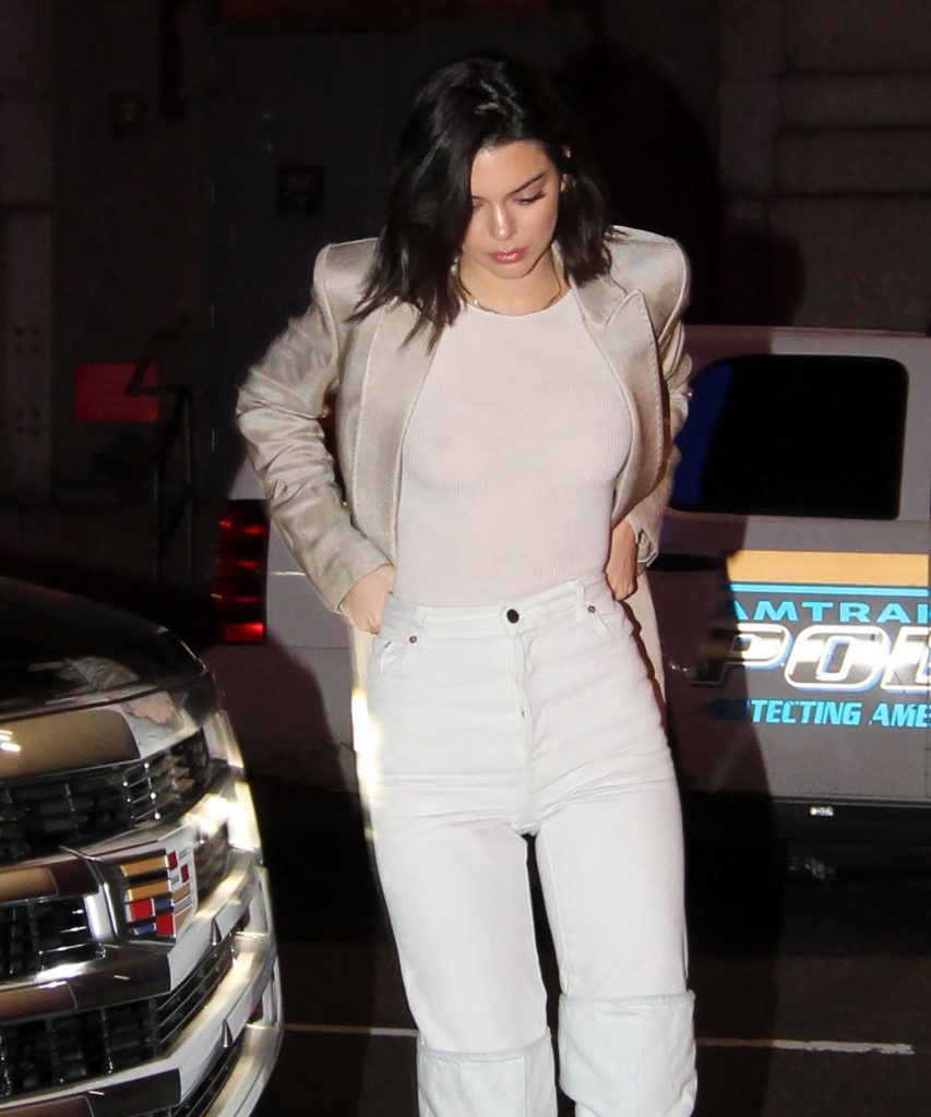 Kendall jenner vedere attraverso
 #79643006
