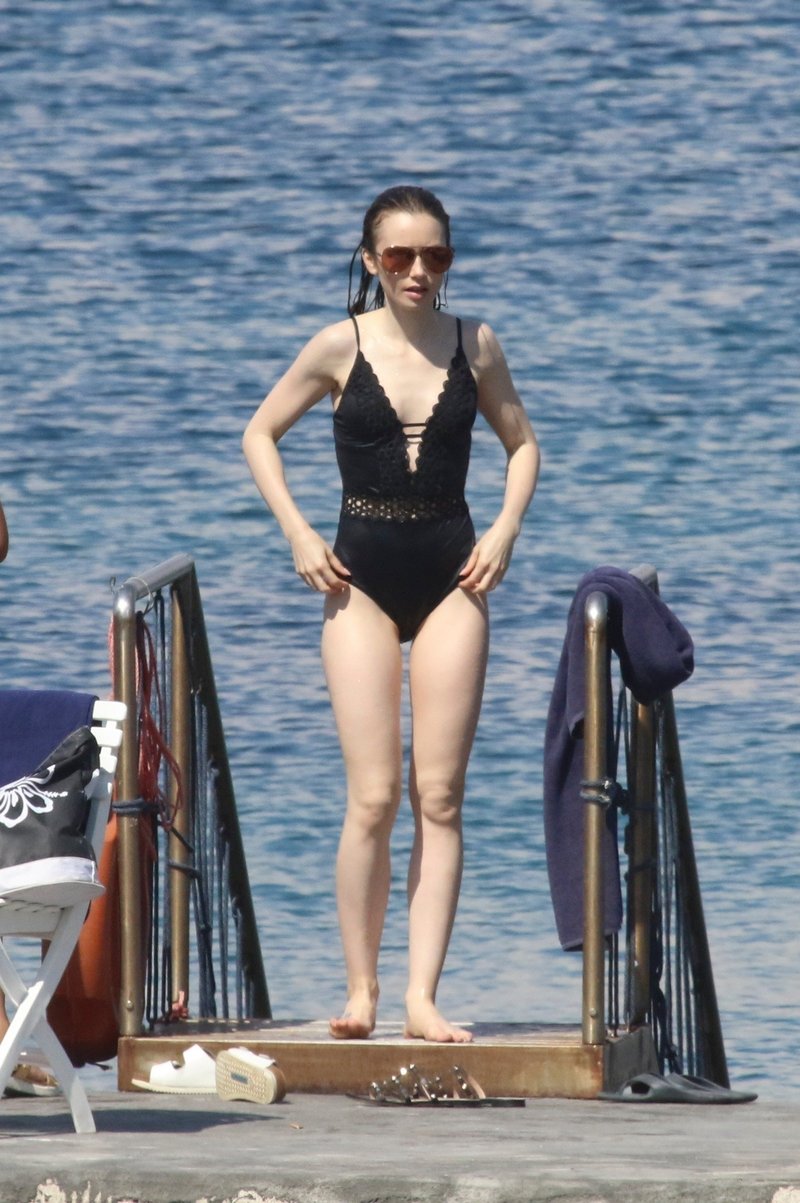 Lily Collins Sexy #79562005