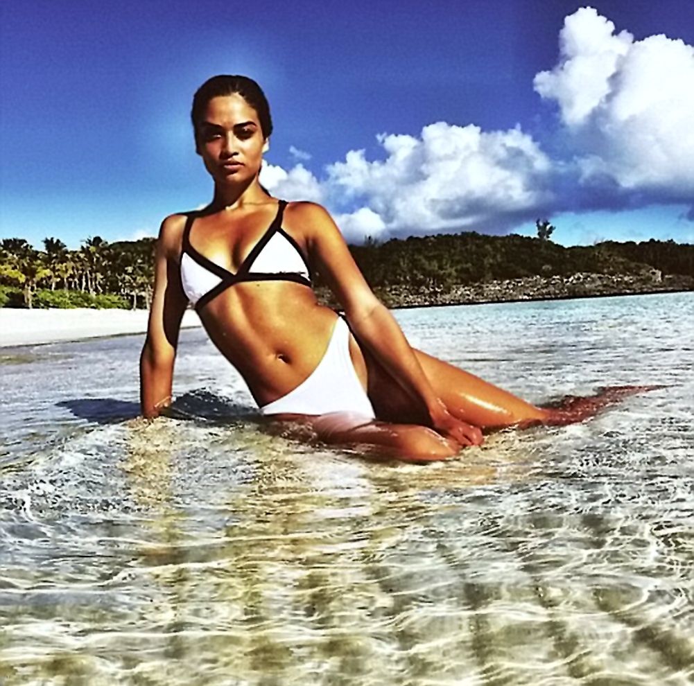 Foto sexy di shanina shaik
 #79632734