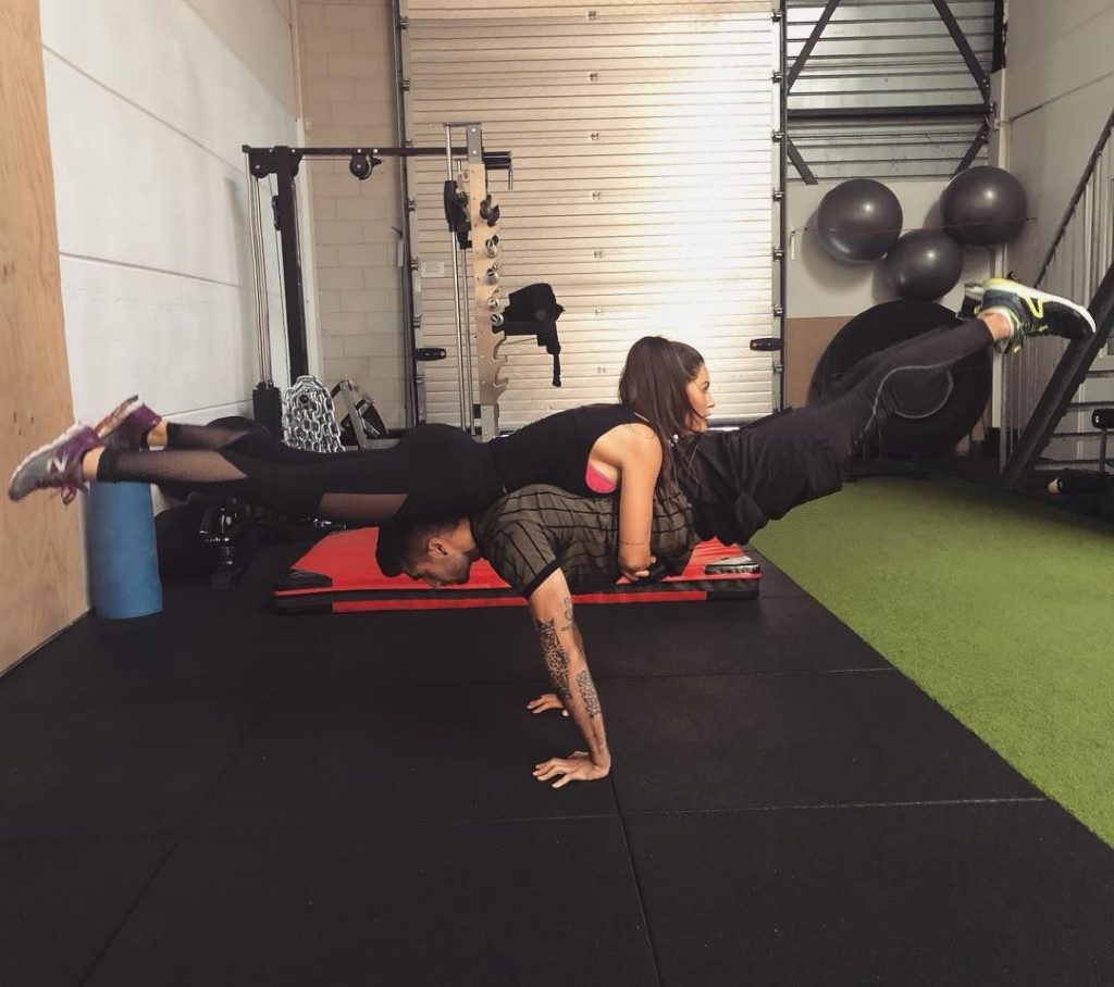 Yolanthe sneijder-cabau caliente
 #79604982