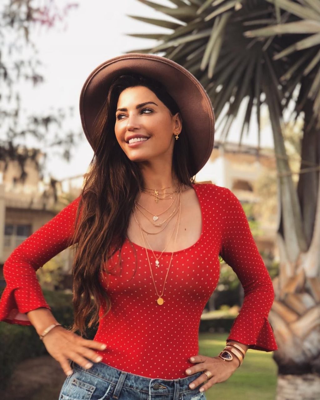 Yolanthe sneijder-cabau caliente
 #79604992