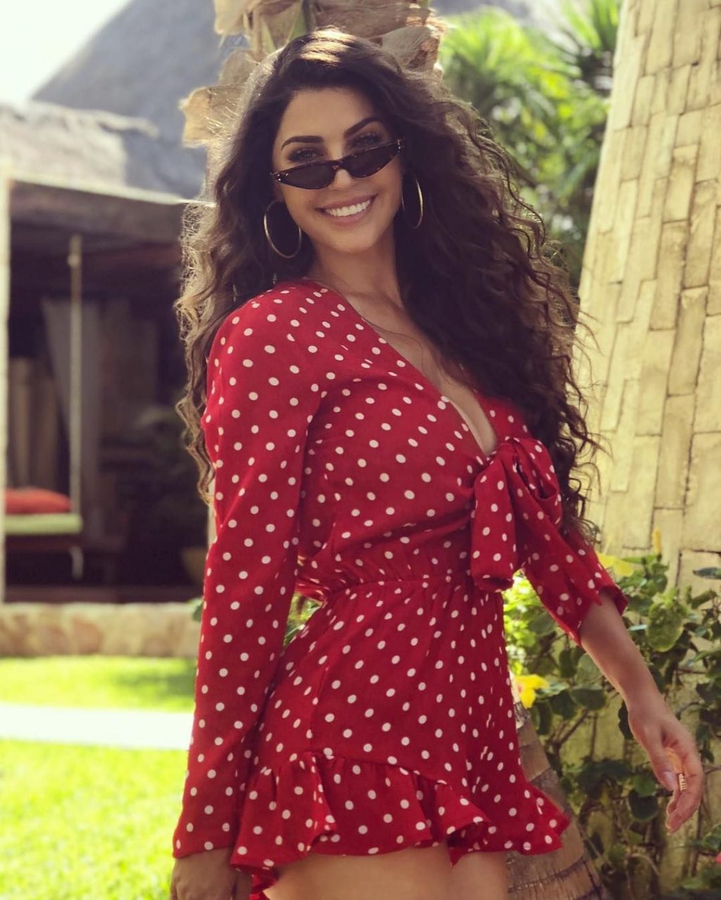 Yolanthe sneijder-cabau caliente
 #79604997