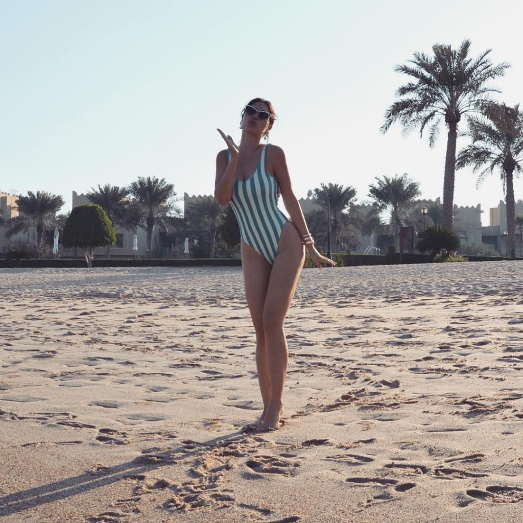 Yolanthe sneijder-cabau caliente
 #79605007