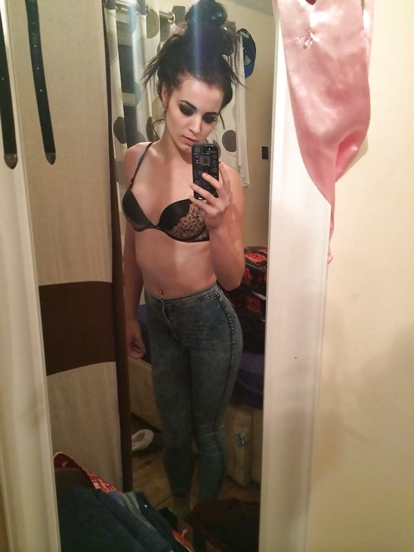 Paige (wwe) durchgesickert
 #79582421