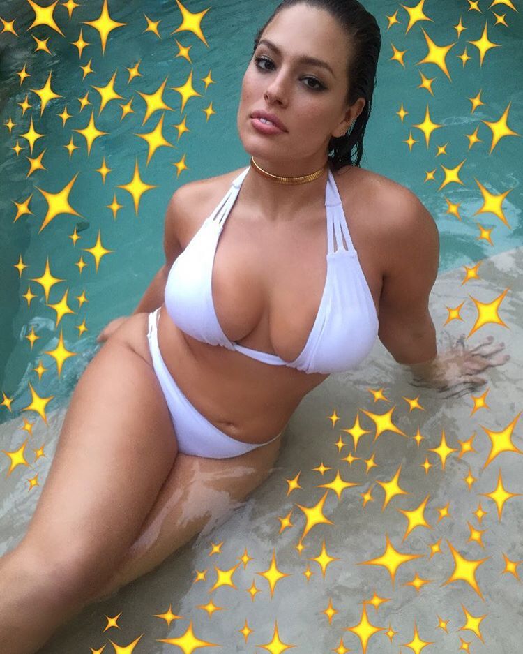 Fotos sexy de ashley graham
 #79618011