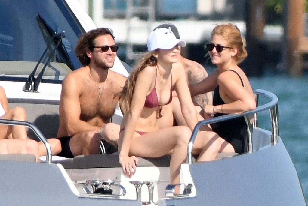 Gigi Hadid Bikini #79534901