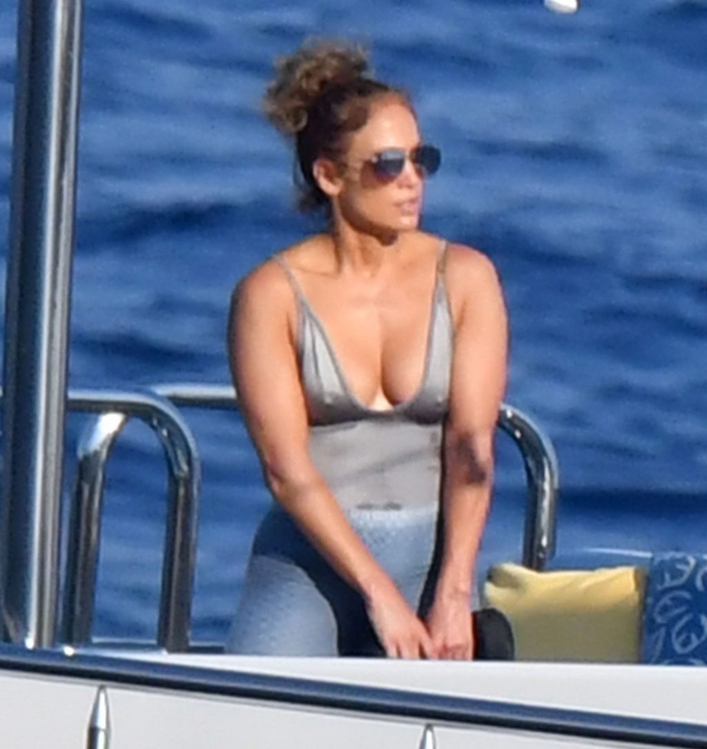 Jennifer Lopez Hot #79624105