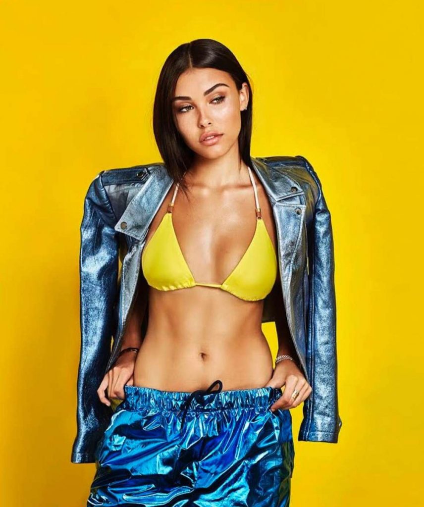 Madison beer se ve increíble en la portada
 #79628134