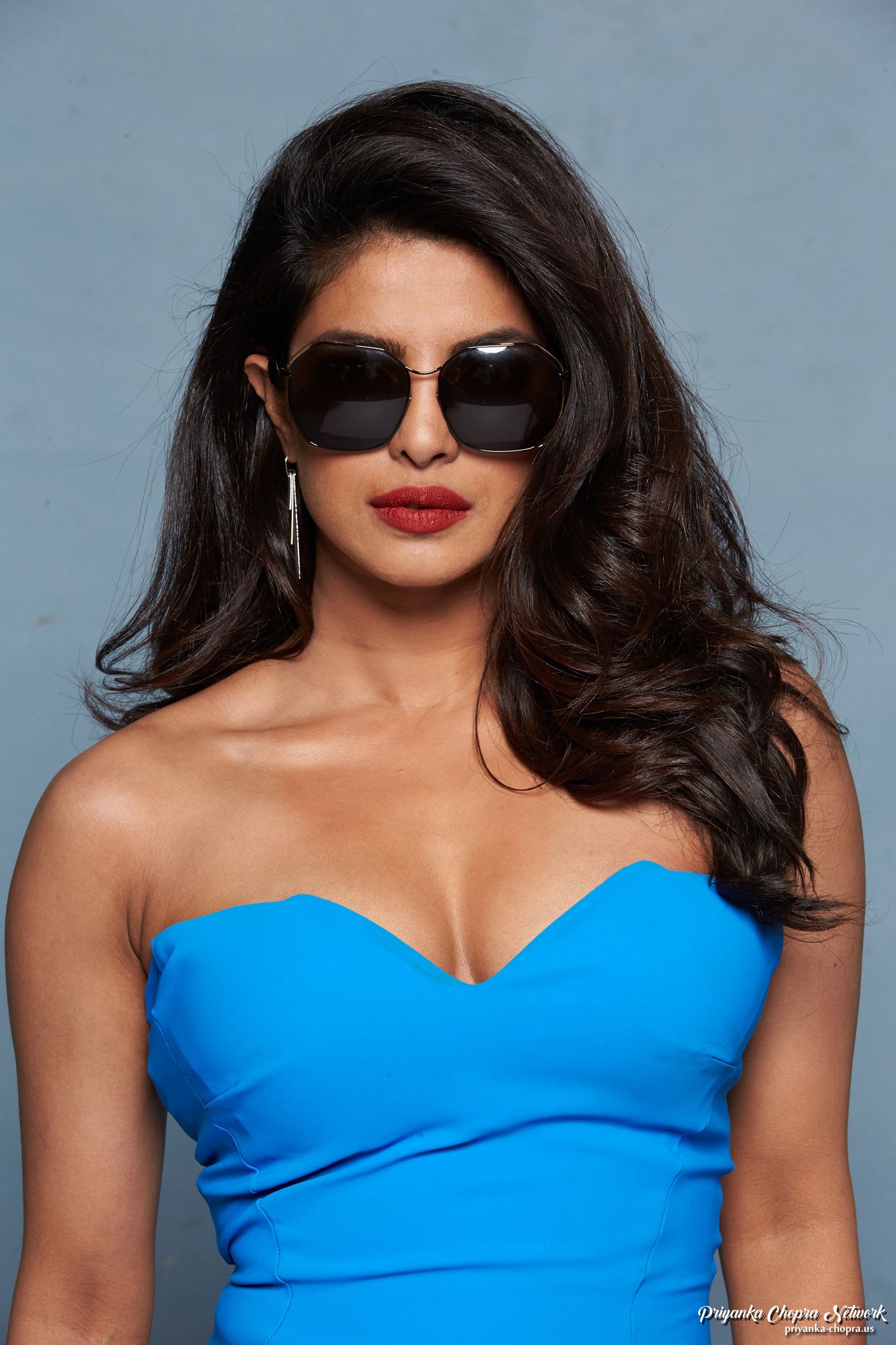 Priyanka chopra: sguardi che uccidono
 #79585363