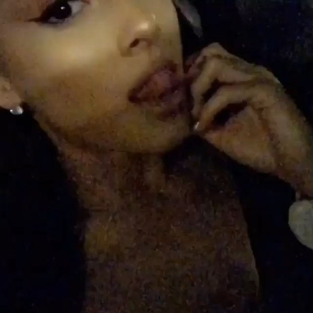 アリアナ・グランデ（Ariana grande）セクシー
 #79504493