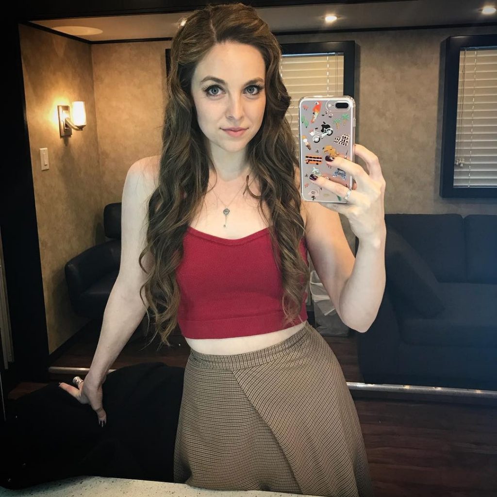 Brittany curran caliente
 #79510577