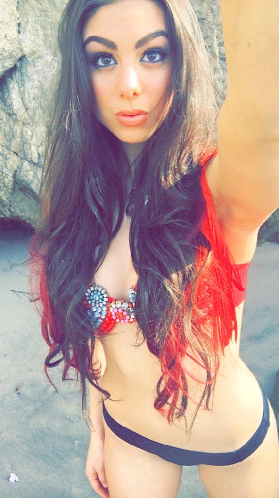 Foto sexy di kira kosarin
 #79626622