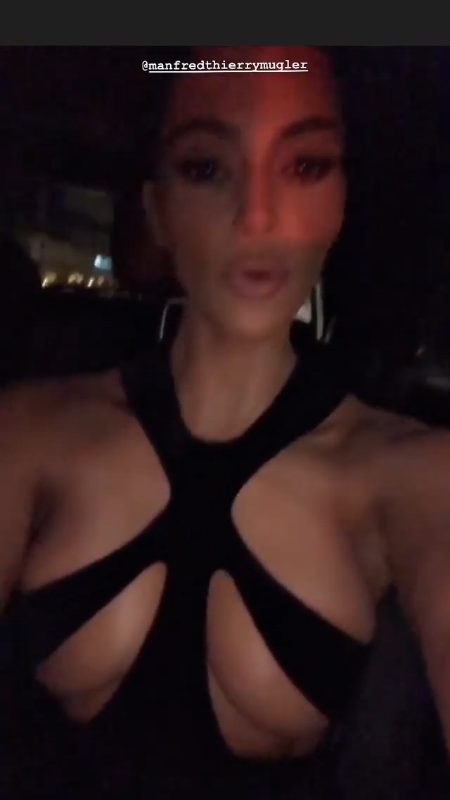 Kim Kardashian Cleavage #79626482