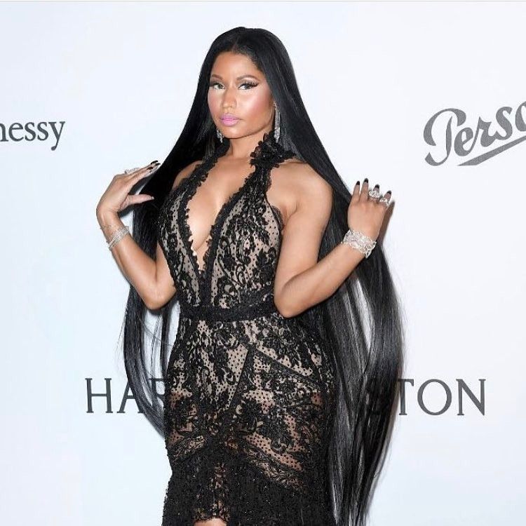 Nicki minaj è una bellezza formosa
 #79633919