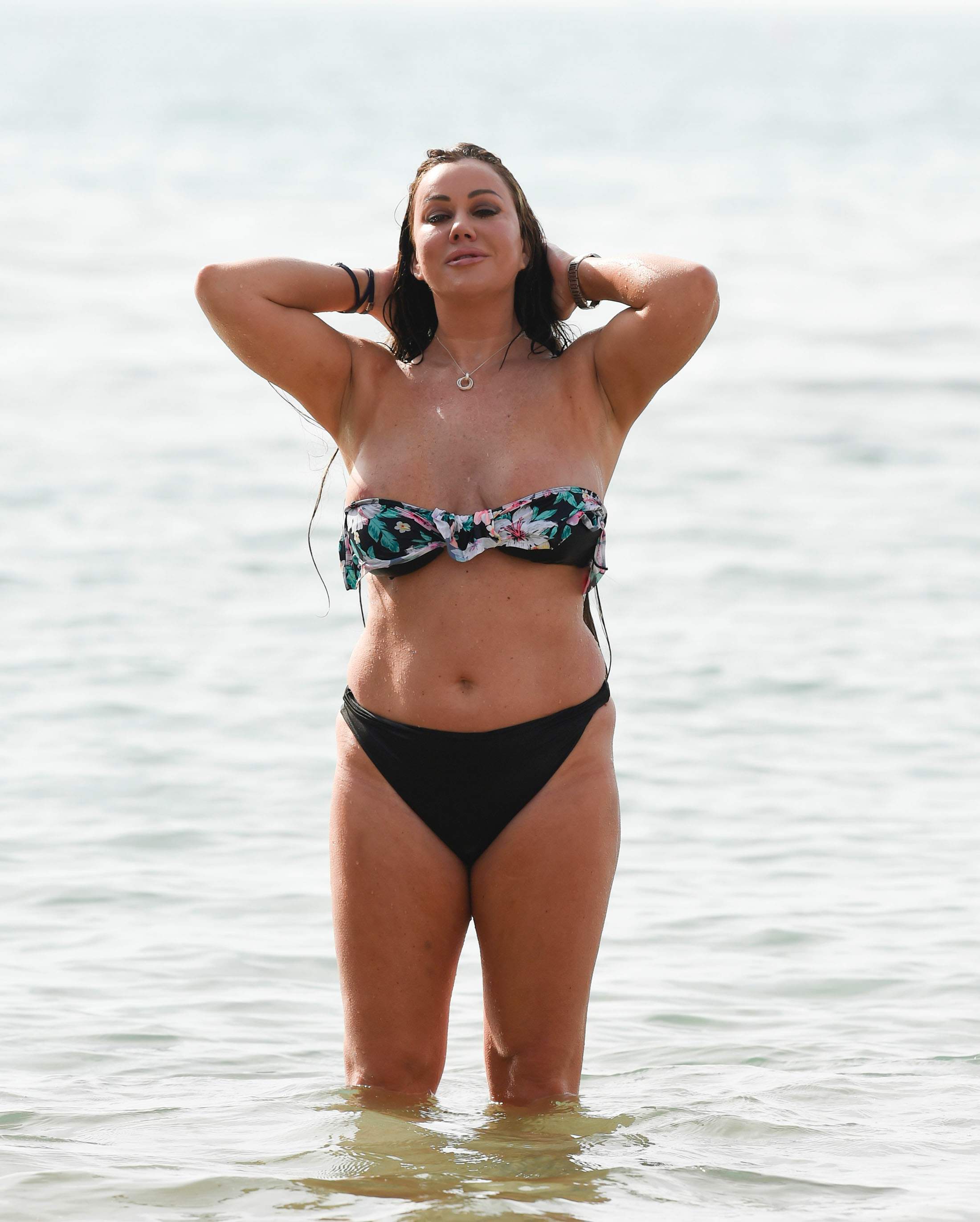 Le foto più calde di lisa appleton dalla spiaggia
 #79627634