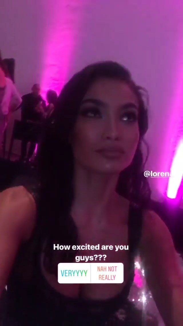 Kelly Gale Cleavage #79554987