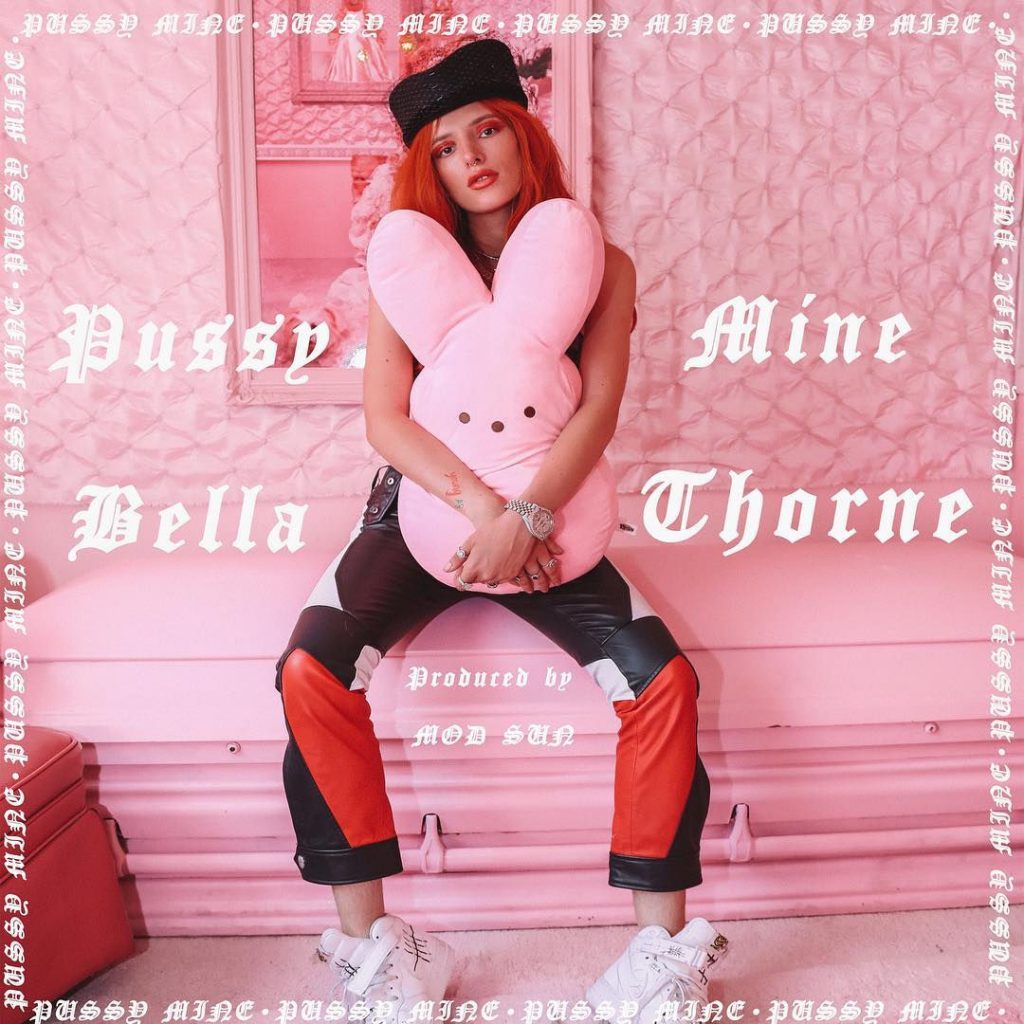 Bella thorne sexy
 #79617504