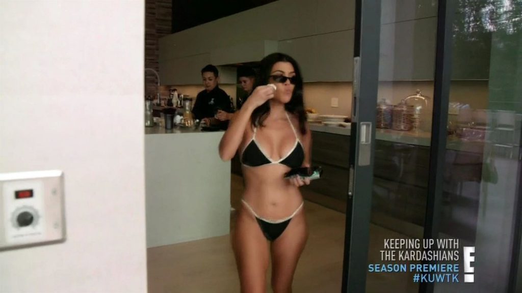Kourtney Kardashian en bikini
 #79556775