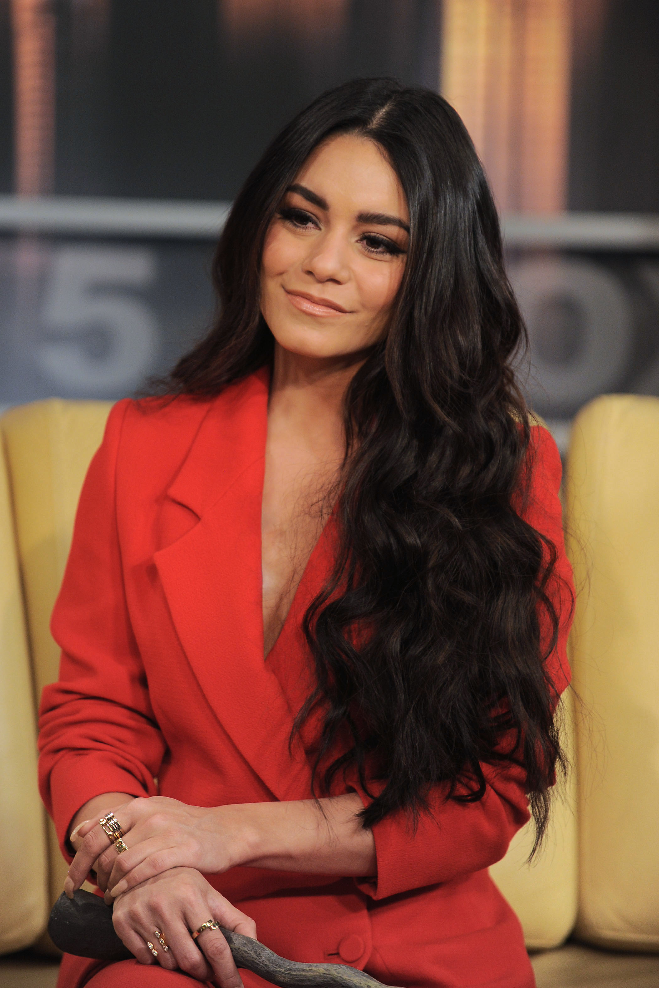 Vanessa Hudgens Cleavage Pictures #79601654