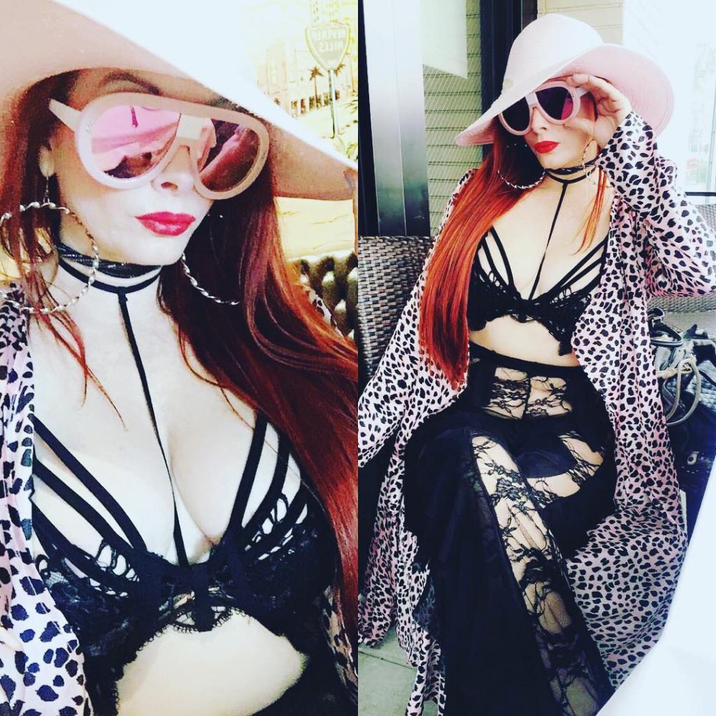 Phoebe price's several beautiful looks
 #79630850