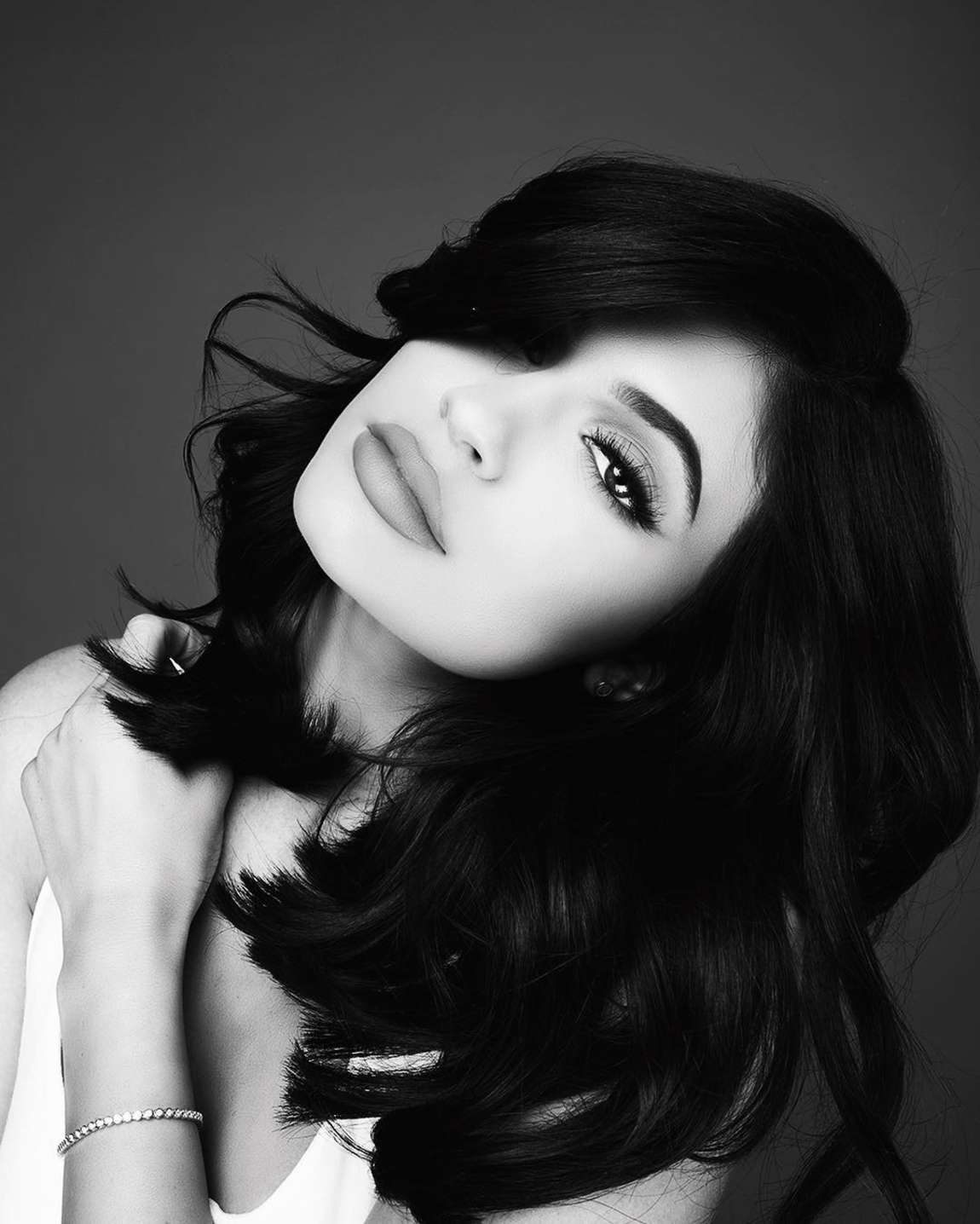 Kylie jenner sexy fotos
 #79639090
