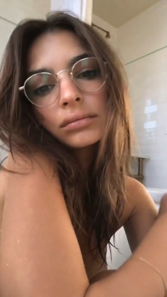 Emily ratajkowski nackt
 #79645647