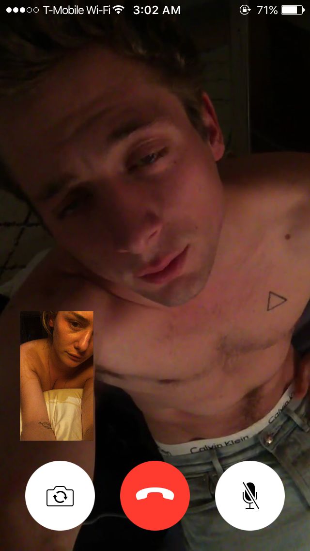 Addison timlin undicht
 #79493553