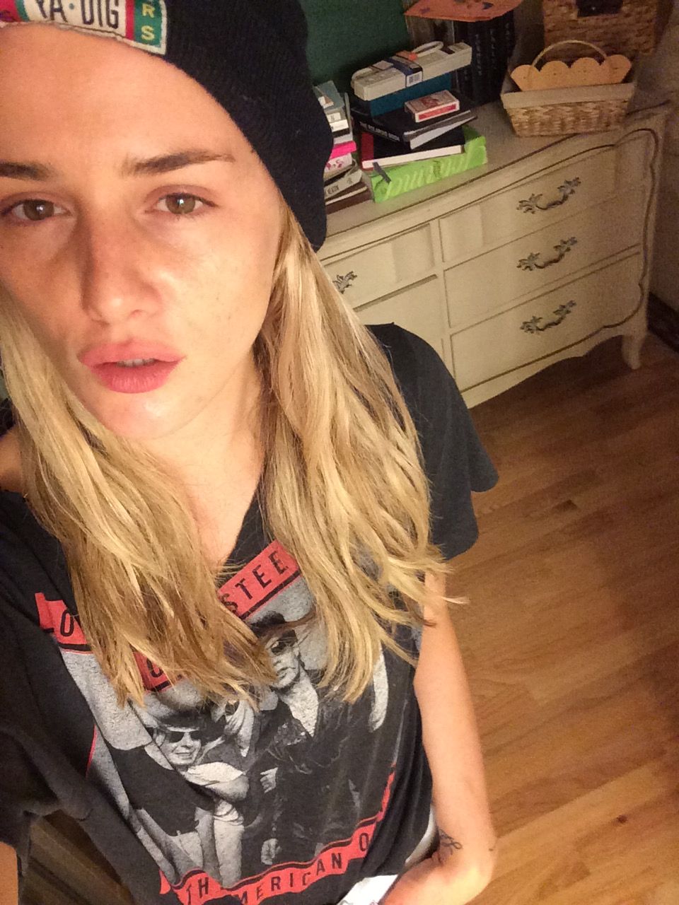 Addison timlin undicht
 #79493583